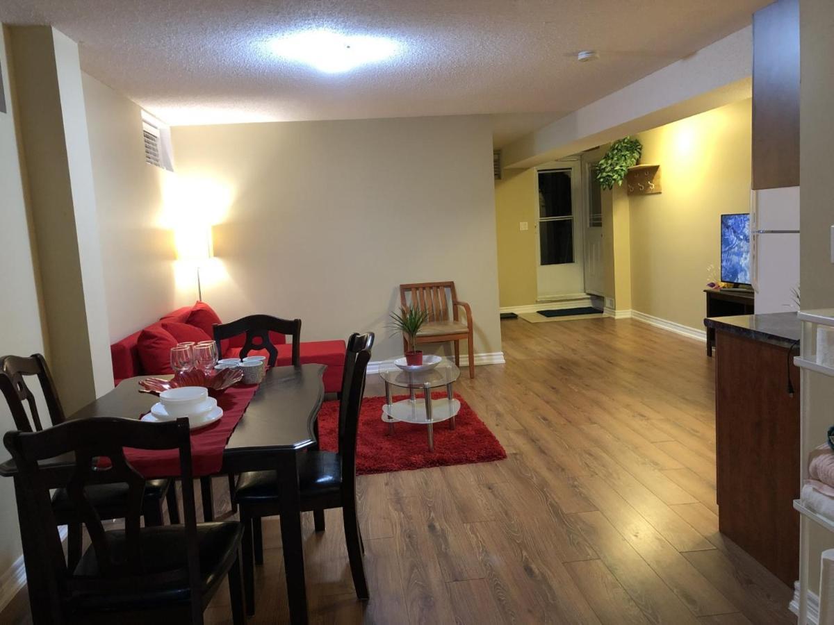 Spacious 2 Bedroom Guest Suite Toronto Exterior foto